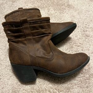 Brown heeled booties Size 9